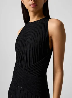 Short dress with fringes