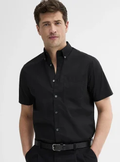Short-sleeve solid shirt