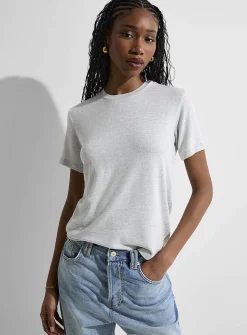 Short-sleeve supple knit T-shirt