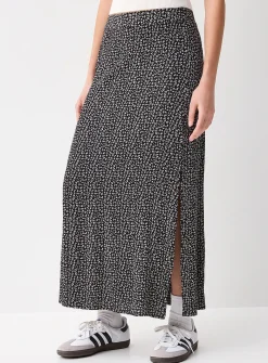 Side-slit textured crepe maxi skirt