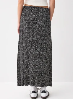 Side-slit textured crepe maxi skirt