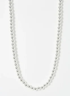 Silver beaded necklace