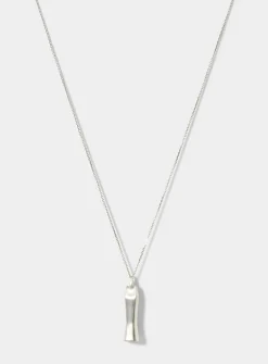 Sister pendant necklace