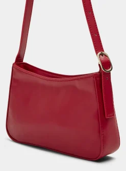 Smooth minimalist baguette bag
