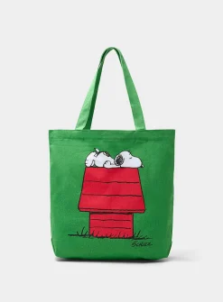Snoopy lounging tote