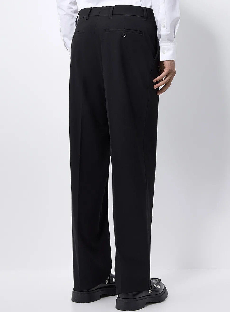Soft high-rise pant