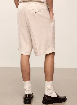 Soft linen pleated Bermudas