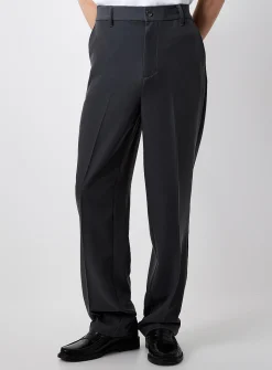 Soft monochrome pant