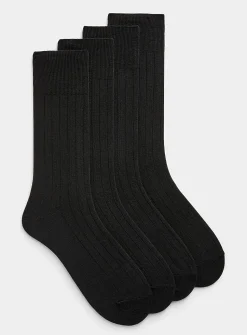 Solid ribbed dress socks