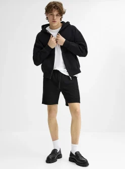 Solid rib-knit short