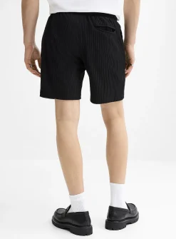 Solid rib-knit short