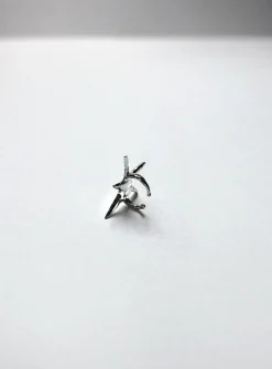 Star ear cuff