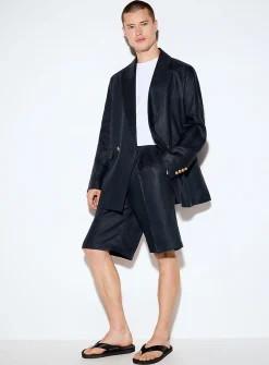 Stylish pure linen Bermudas