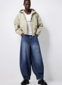 Supple balloon jean