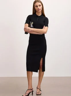 Thick-knit offset slit pencil skirt