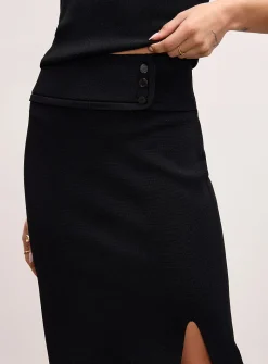 Thick-knit offset slit pencil skirt