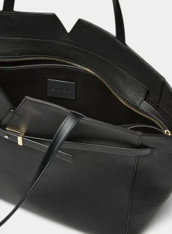 Thin belt pebbled leather tote bag