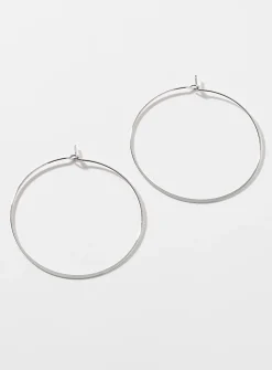 Thin metallic hoop earrings
