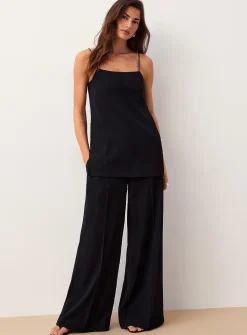 Thin straps flowy tunic cami