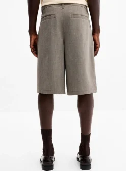 Two-tone soft twill pleated Bermudas