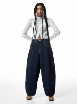 Ultra-wide-leg barrel-leg jean
