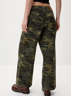 Ultra-wide-leg boyfriend jean