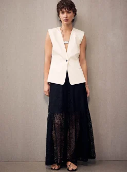 Vanilla shoulder-pad V-neck vest
