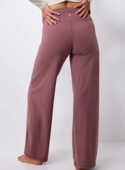 Velvety wide-leg pant