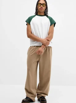 Washed wide-leg sweatpant
