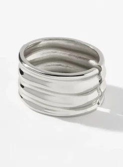 Wavy wide silver bangle
