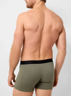 5" white-logo solid boxer brief