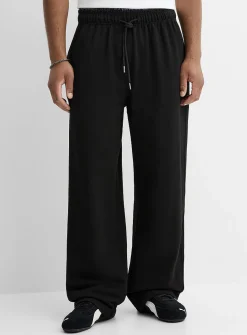 Wide-leg sweatpant